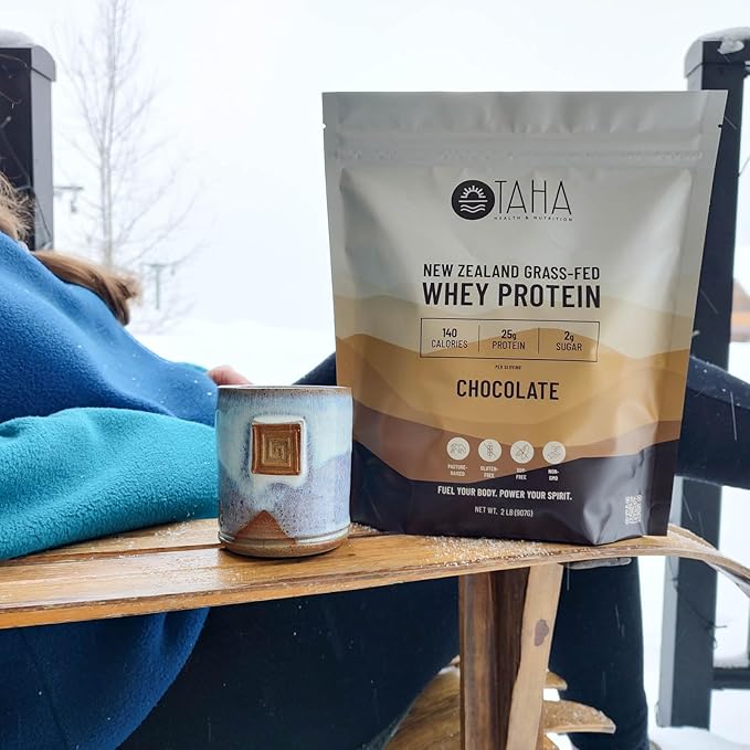 Taha Health & Nutrition Chocolate Flavored Whey Protein Concentrate Powder, 25g Protein, 140 Calories, 2g Sugar | New Zealand Grass-Fed, Free-Range Dairy | Gluten and Soy Free, Keto, Kosher | 2LB